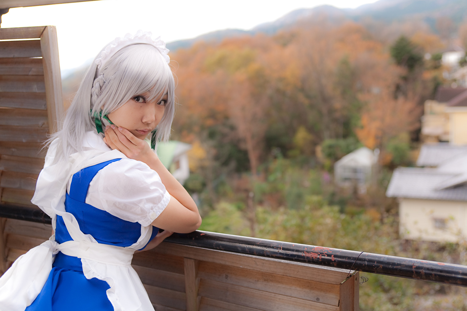 cosplay美女套图 c77 Sakuya Izayoi　白丝假发扮相(1)